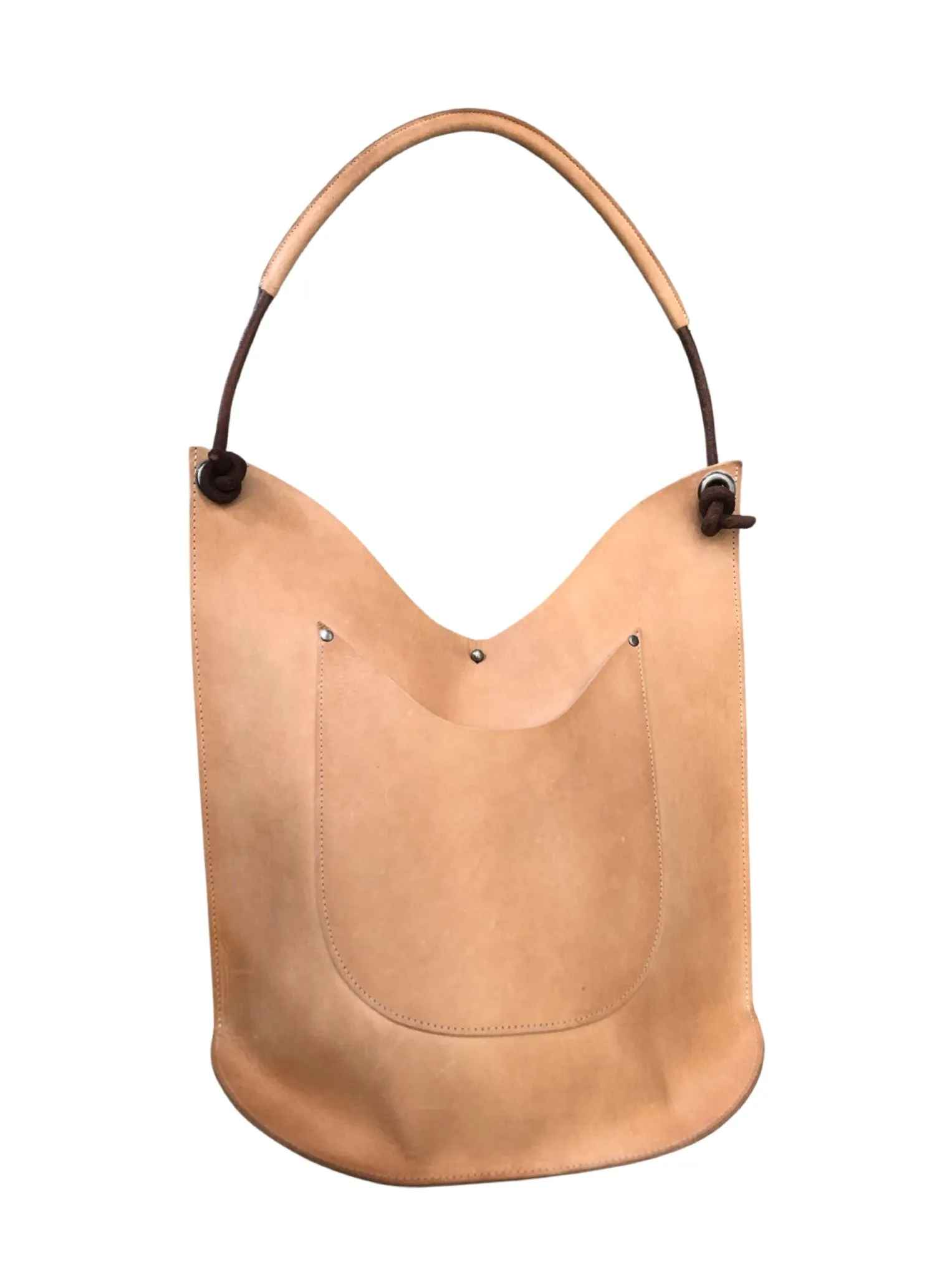 B38 Curved tote