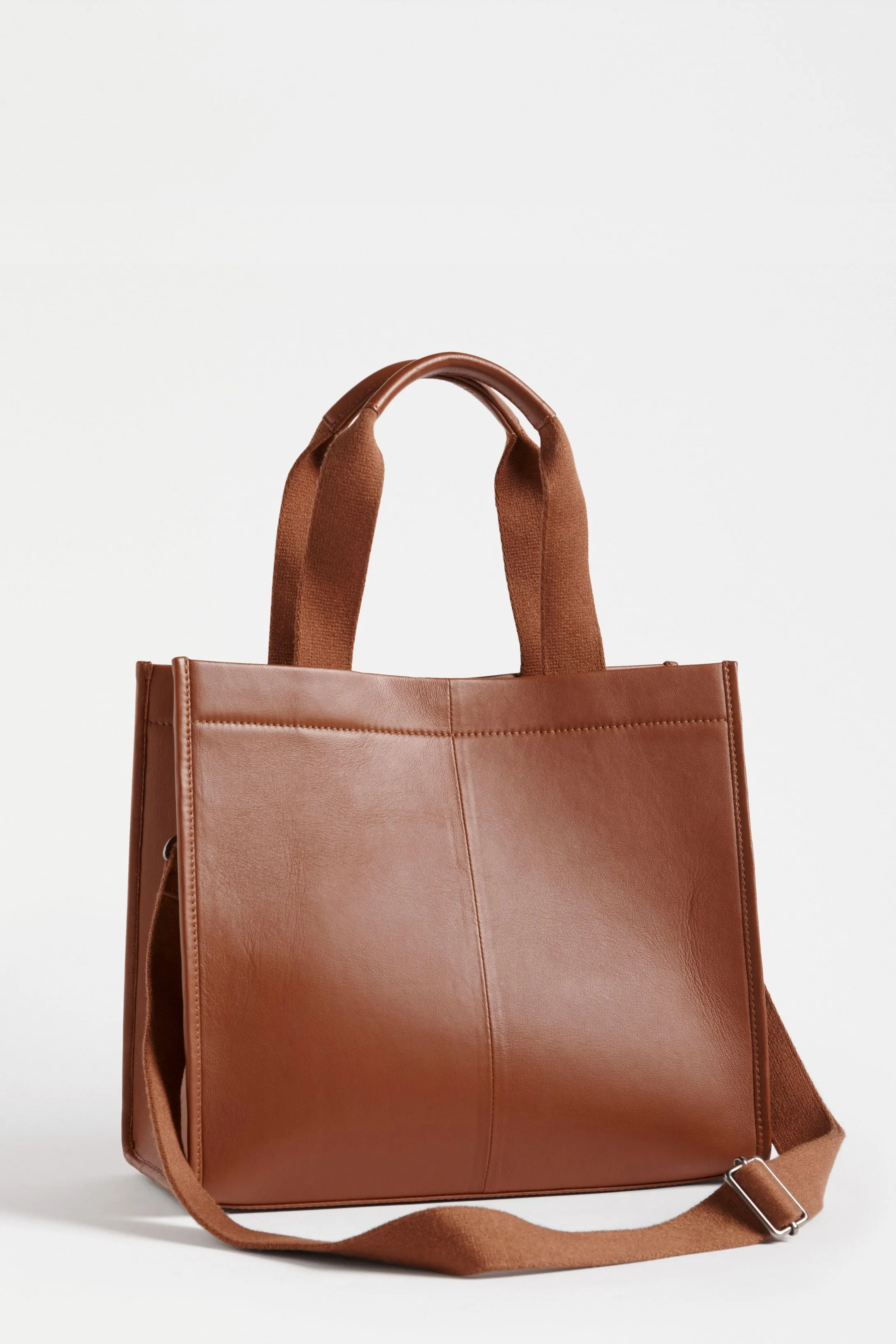 Eila Tote