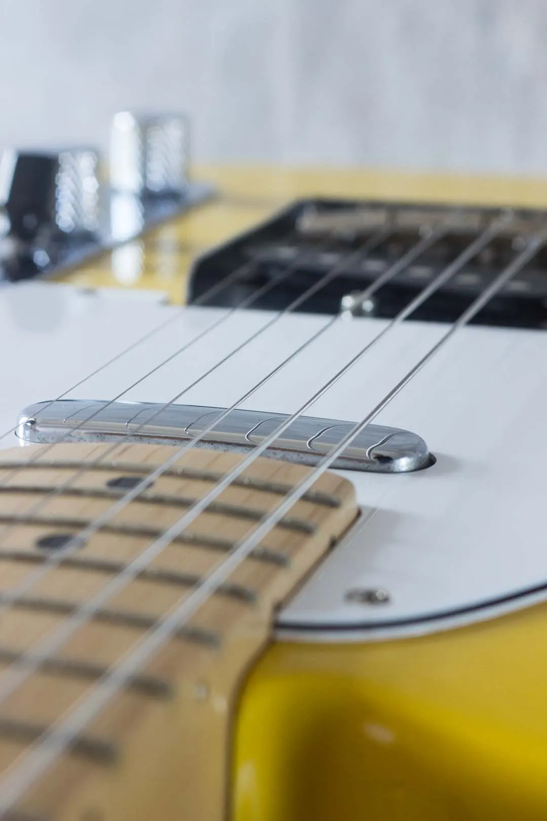 Fender Japan '71 Telecaster TL71-58 Rebel Yellow 2004