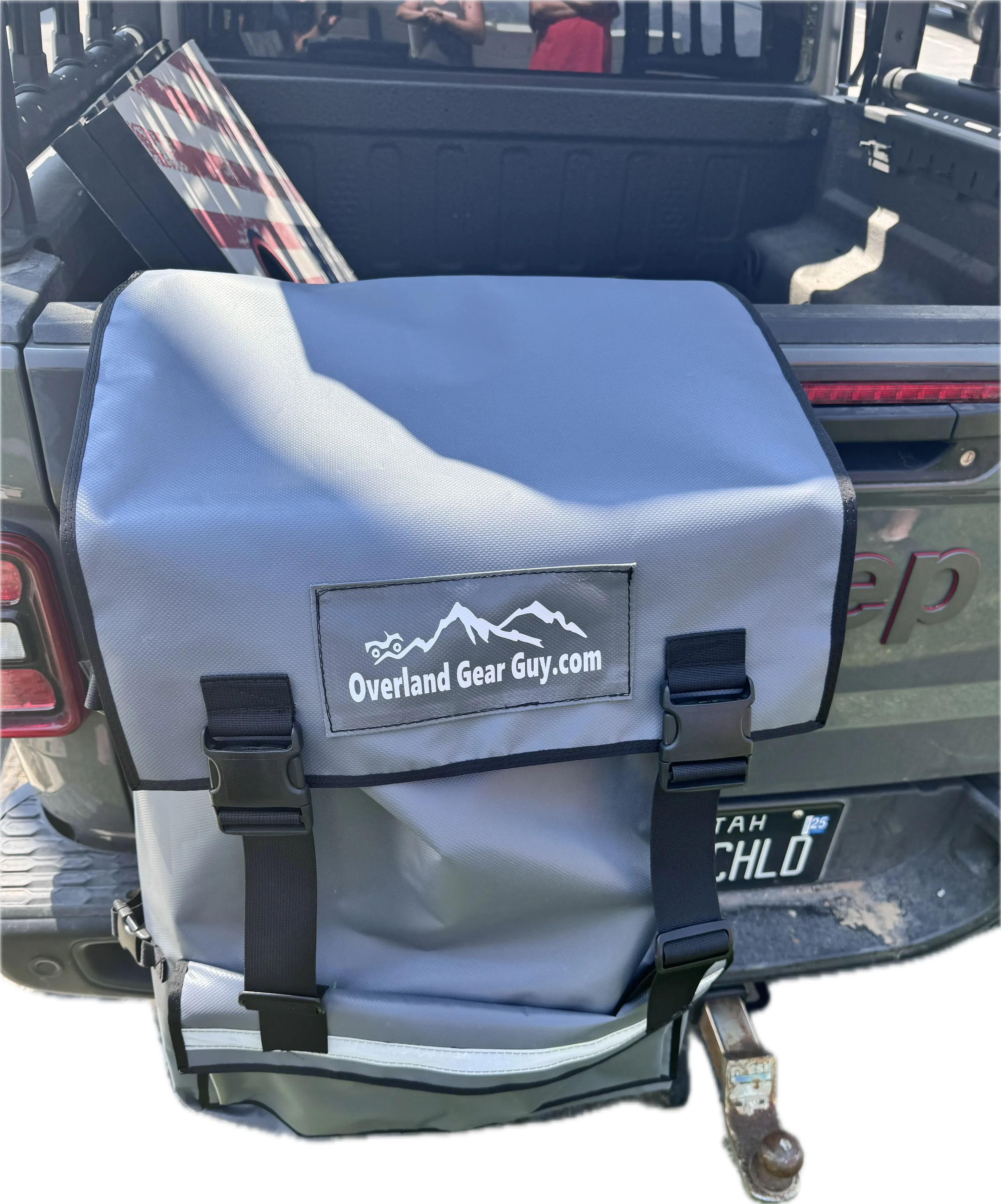 The Max Adventure Tailgate Trash Bag