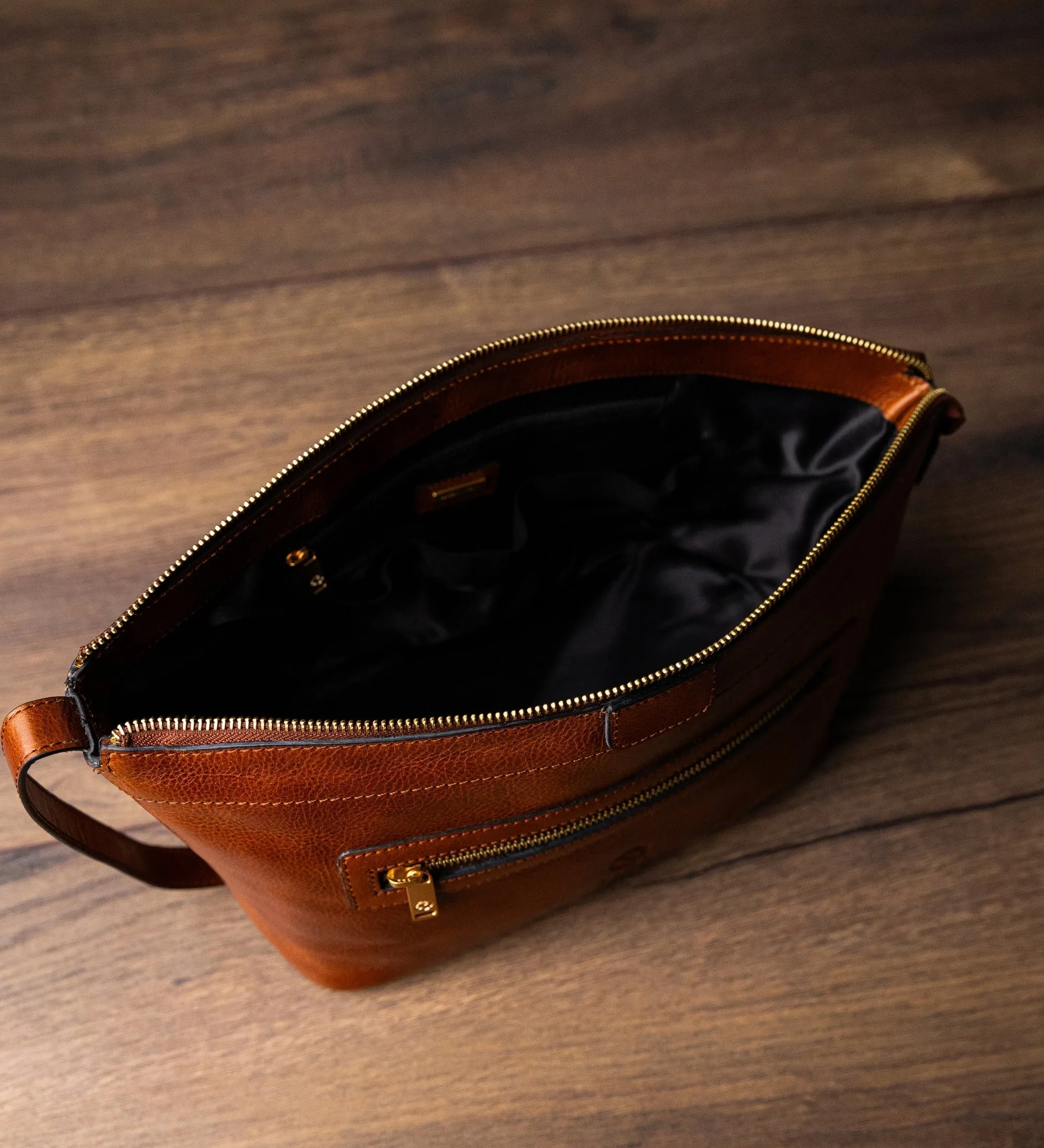 Womens Leather Cosmetic Bag Dopp Kit - Ragtime